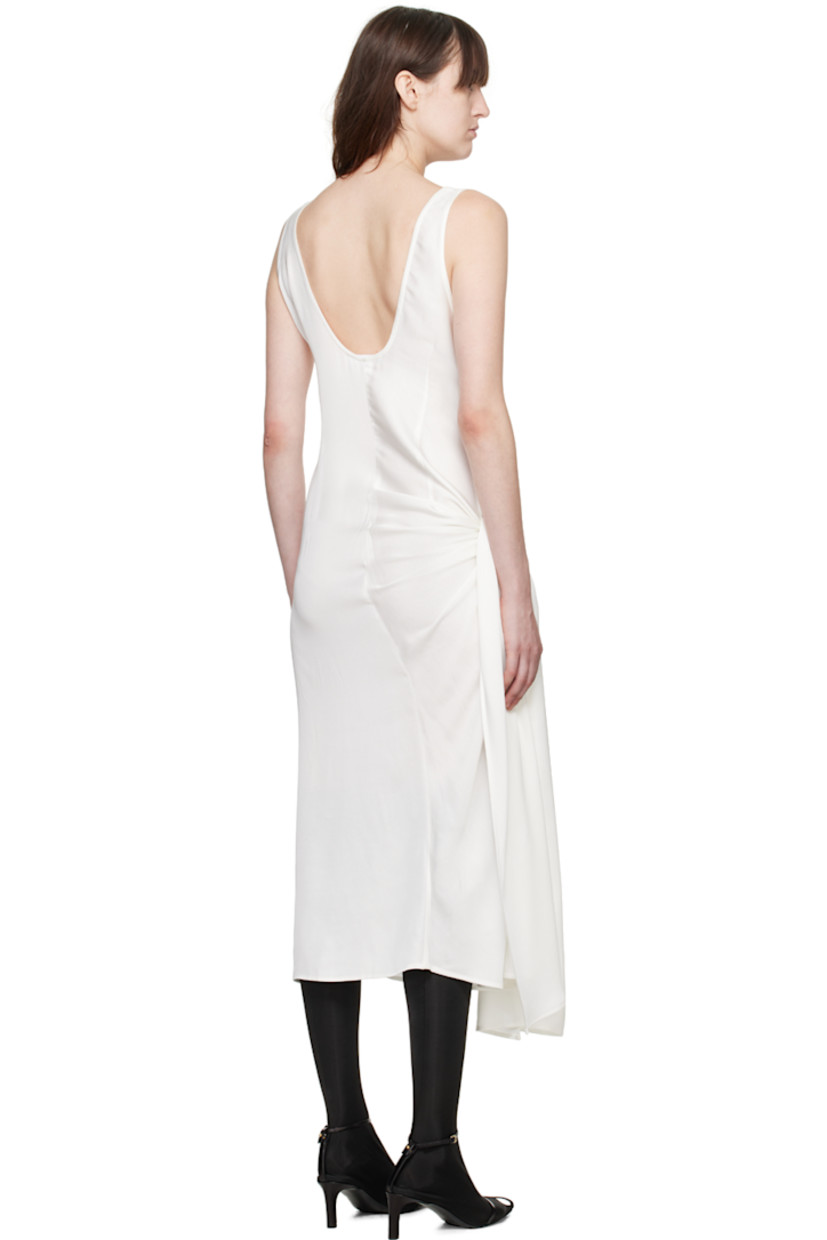 Viscose satin dress.

· Scoop neck
· Gathered self-tie fastening at side seam
· Slit at asymmetric hem
· Darts at low back

Supplier color: Pearl