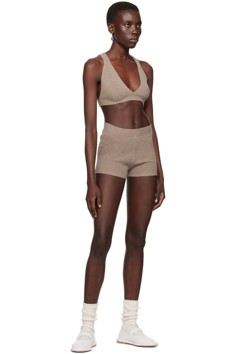 Lightweight rib knit stretch pima cotton bralette.

· Plunging V-neck
· Fixed shoulder straps

Supplier color: Wood