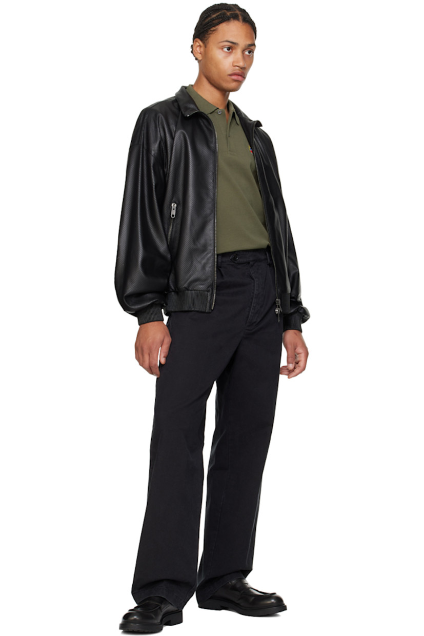 Cotton twill trousers.

· Belt loops
· Four-pocket styling
· Button-fly
· Darts at front

Supplier color: Black