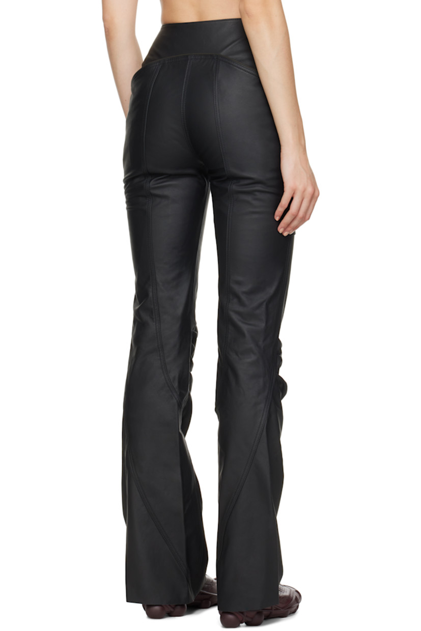 Relaxed-fit grained leather trousers. 

· Four-pocket styling
· Zip-fly 
· Gathering at knees 
· Raw edge at cuffs
· Partial plain-woven cotton lining

Part of the ECCO.kollektive x Kiko Kostadinov collaboration.

Supplier color: Black