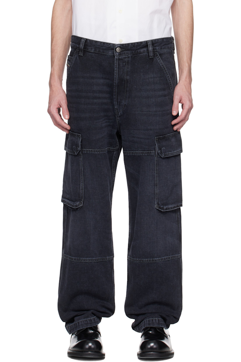 Non-stretch denim jeans. Fading, whiskering, and subtle distressing throughout. 

· Mid-rise
· Belt loops 
· Five-pocket styling 
· Button fly 
· Logo patch at coin pocket 
· Cargo pocket at outseams
· Logo hardware at back waistband 
· Logo-engraved gunmetal-tone hardware 
· Contrast stitching in tan

Supplier color: Black