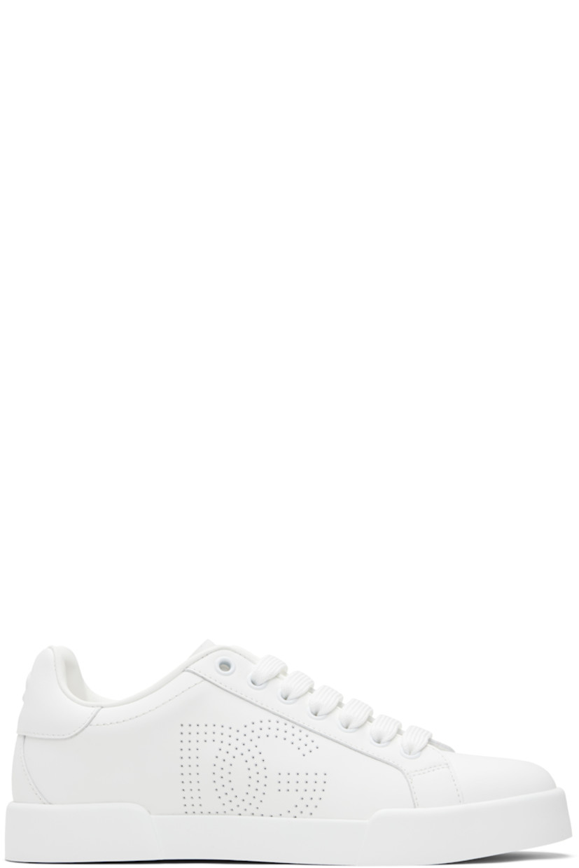 Low-top buffed calfskin sneakers.

· Lace-up closure
· Padded tongue and collar
· Logo embossed at tongue and heel tab
· Perforated logo at outer side
· Terrycloth lining
· Treaded rubber sole 

Supplier color: Bianco/Bianco