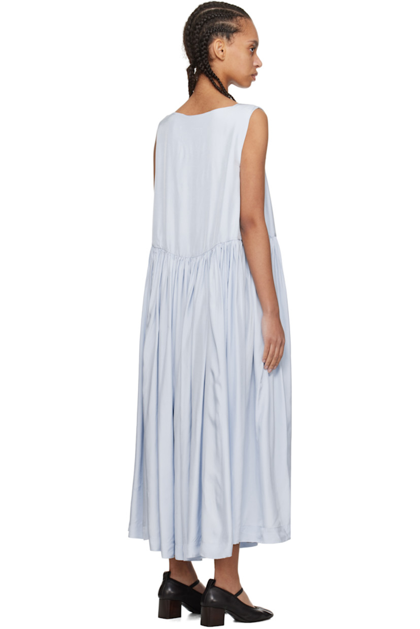 Lightweight viscose twill midi dress. 

· Square neck
· Gathering at waist
· Seam pockets
· Fully lined

Supplier color: Aqua