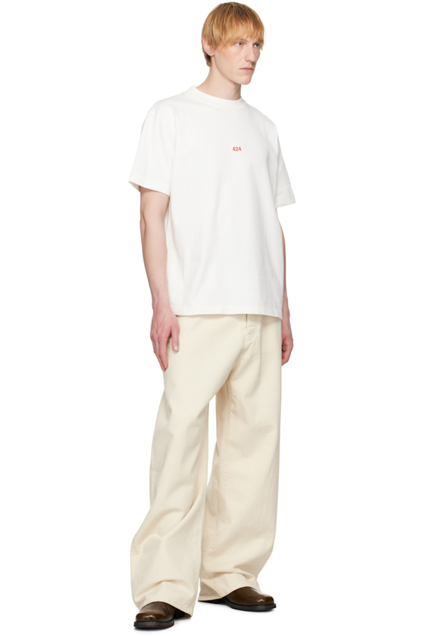 Hand-treated cotton jersey T-shirt.

· Rib-knit crewneck
· Logo embroidered at chest

Supplier color: Salt white