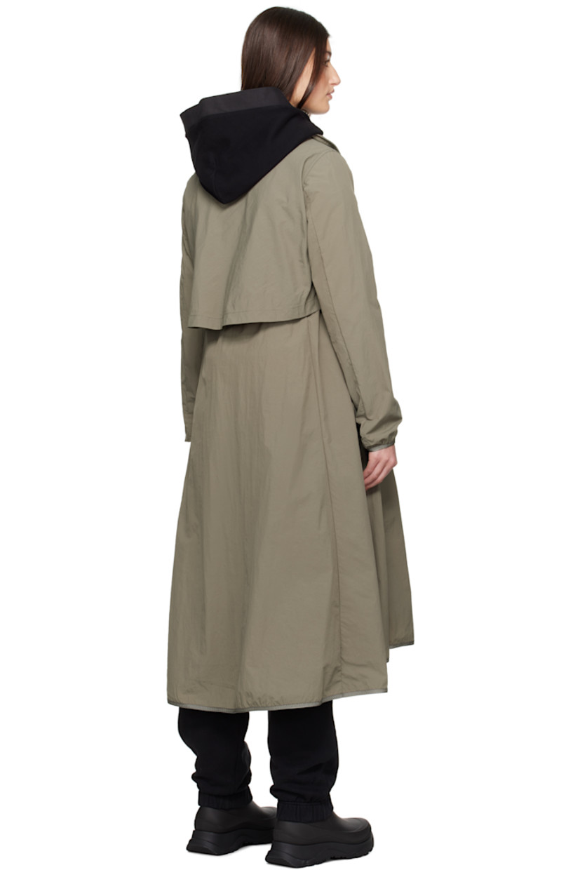 AcclimaLuxe nylon taffeta jacket. Lightweight, wind-resistant, and water-repellent.

· Concealed bungee-style drawstring at stowaway hood
· Two-way zip closure
· Storm flap at front and back
· Zip pockets
· Bungee-style drawstring at waist
· Elasticized trim at hem and cuffs
· Embroidered logo patch at sleeve
· Locker loop at back collar
· Patch pockets at interior
· Partial mesh lining

Part of the Black Label collection.

Supplier color: Smokey sage