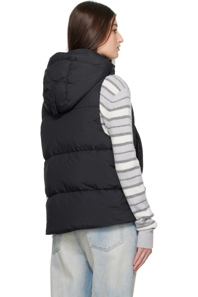 Down-filled and quilted nylon taffeta vest.

· Bungee-style drawstring at detachable hood
· Stand collar
· Two-way zip closure with press-stud placket
· Embroidered logo patch at chest
· Zip pockets
· Bungee-style drawstring at hem
· Patch pocket at interior
· Full satin lining

Part of the Black Label collection.

Supplier color: Black

Fill: 90% duck down, 10% duck feather.