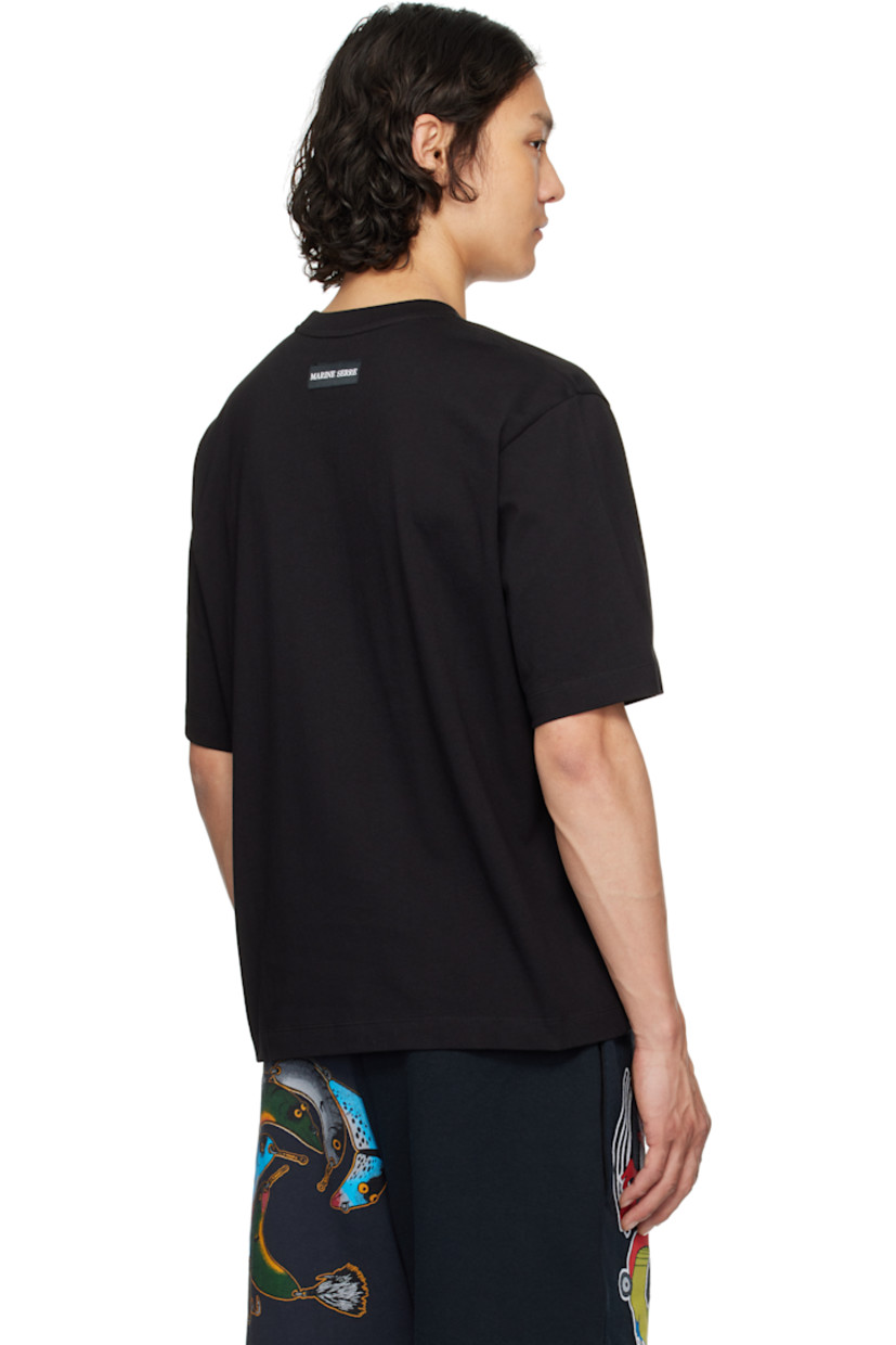 GOTS-certified organic cotton jersey T-shirt. 

· Rib-knit crewneck
· Logo embroidered at front
· Logo patch at back collar

Part of the Borderline collection.

Supplier color: Black cotton