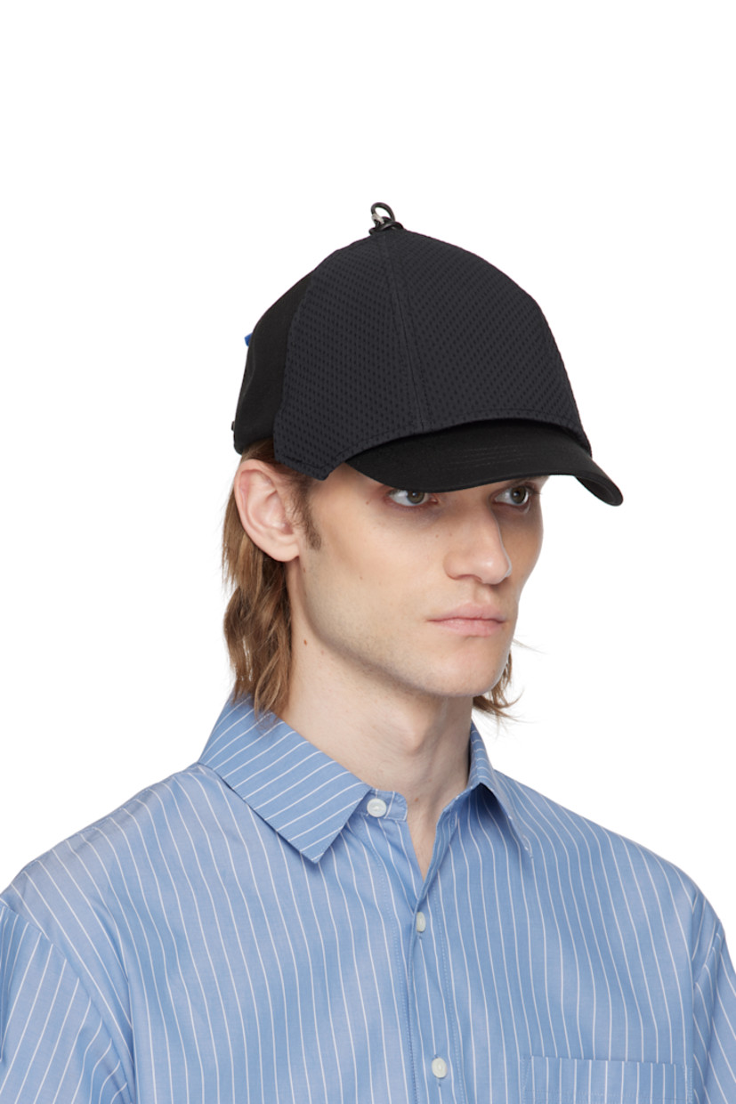 Cotton-blend twill cap in black. 

· Knotted detailing at crown
· Twill overlay at face 
· Frayed appliqué at back face 
· Leather pin-buckle fastening 
· Quilted browband
· Broadcloth lining
· Logo-engraved silver-tone hardware

Supplier color: Noir