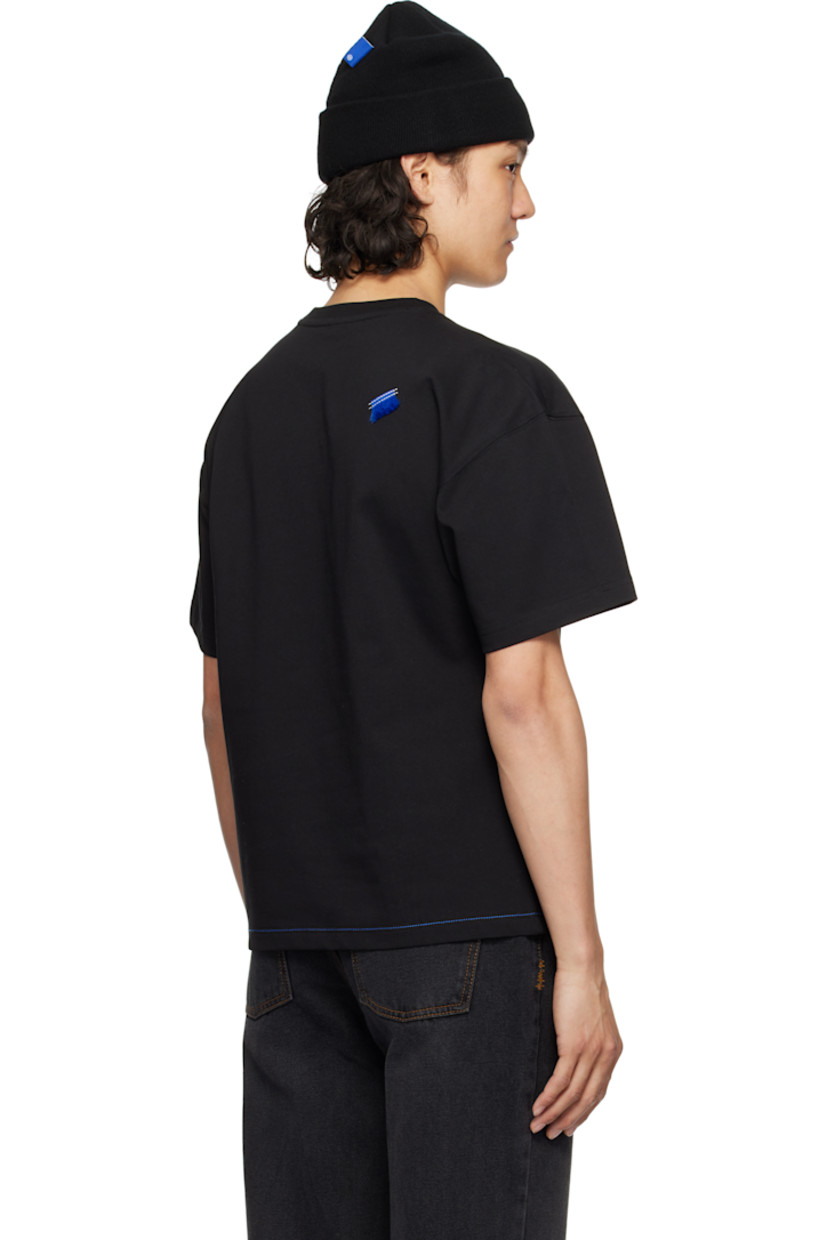 Cotton-blend jersey T-shirt.

· Rib-knit crewneck
· Text embroidered at front
· Graphic and logo bonded at front
· Frayed flag with topstitching at back

Supplier color: Noir