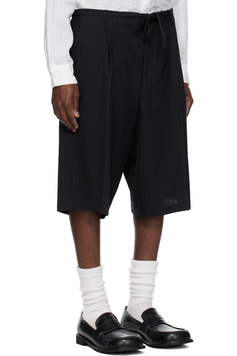 Wool barathea shorts. Pinstripes throughout.

· Belt loops and integrated self-tie belt
· Four-pocket styling
· Zip fly
· Pleats at front
· Creased legs
· Partially lined

Supplier color: Navy stripe