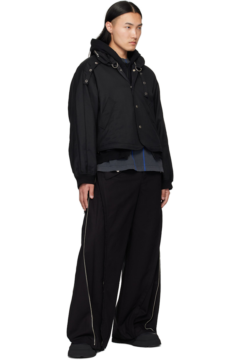 Cotton ripstop cargo pants.

· Belt loops
· Two-pocket styling
· Button fly
· Zip expansion panel at legs
· Cargo pocket at outseams

Supplier color: Black