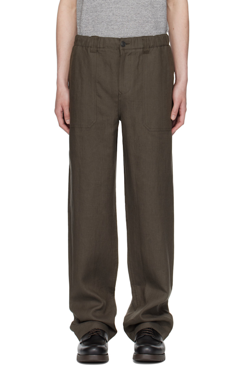 Loose-fit linen canvas trousers.

· Concealed drawstring at elasticized waistband
· Belt loops
· Four-pocket styling
· Zip fly
· Logo patch at back

Supplier color: Army olive