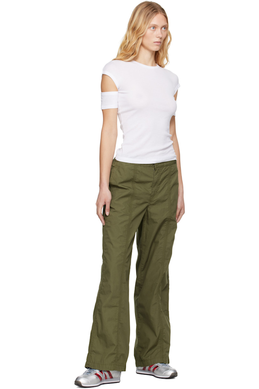 Loose-fit cotton poplin trousers.

· Logo flag at partially elasticized waistband
· Two-pocket styling
· Zip fly
· Central seam at front and back legs

Supplier color: Ivy green