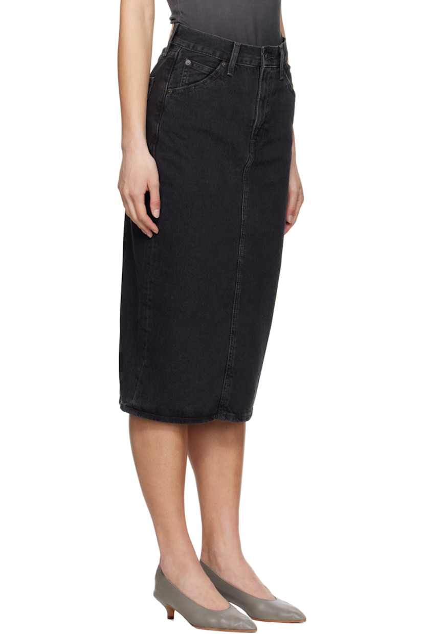 Slim-fit non-stretch denim midi skirt. Fading throughout.

· High-rise
· Belt loops
· Five-pocket styling
· Zip fly
· Jacron logo patch at back waistband
· Logo flag at back pocket
· Central vent at back hem
· Logo-engraved antiqued bronze-tone hardware

Supplier color: Open mind/Black