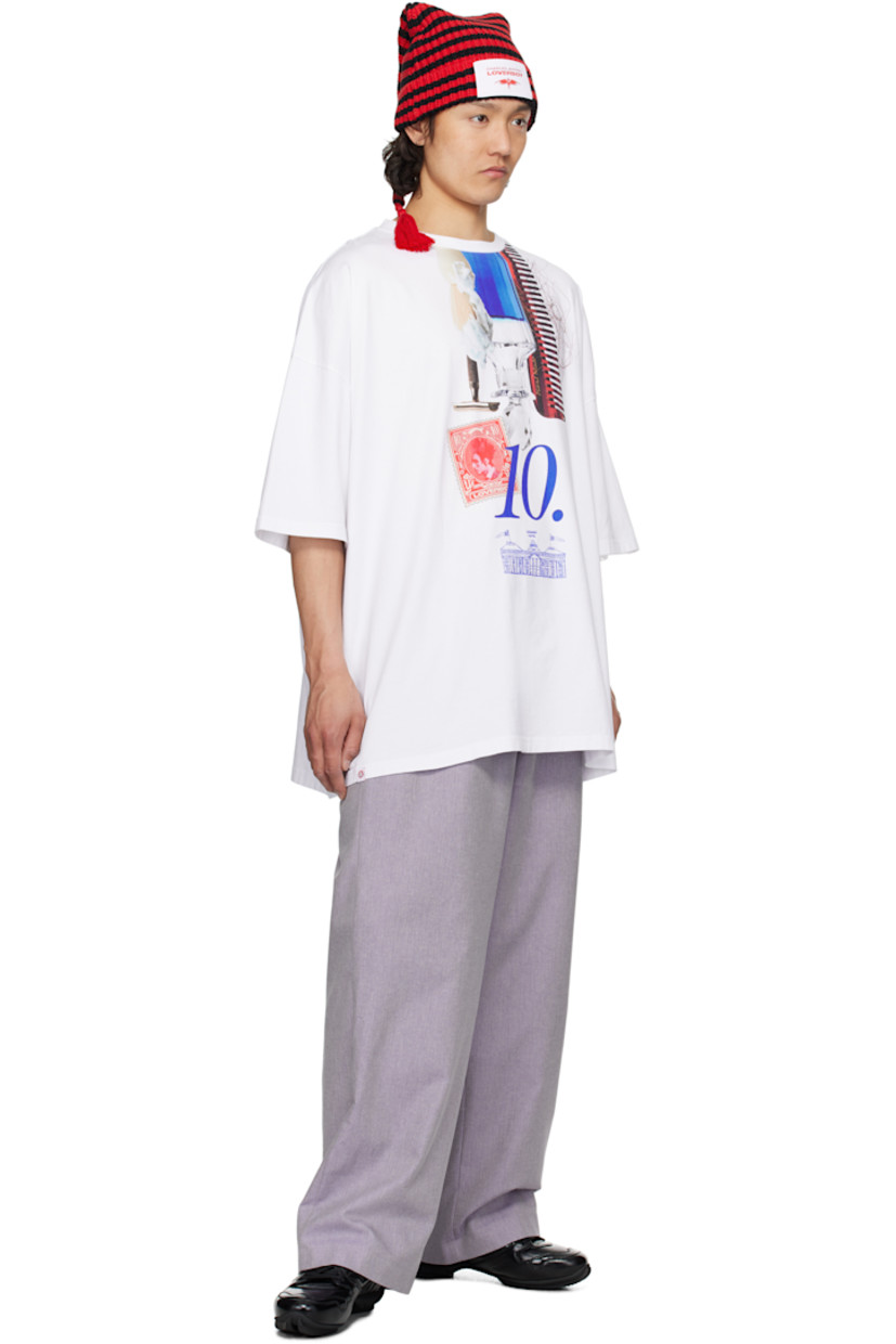 Organic cotton jersey T-shirt.

· Rib-knit crewneck
· Graphics and logo printed at front
· Logo patch at front hem
· Dropped shoulders

Supplier color: Knitted blue perfume graphic