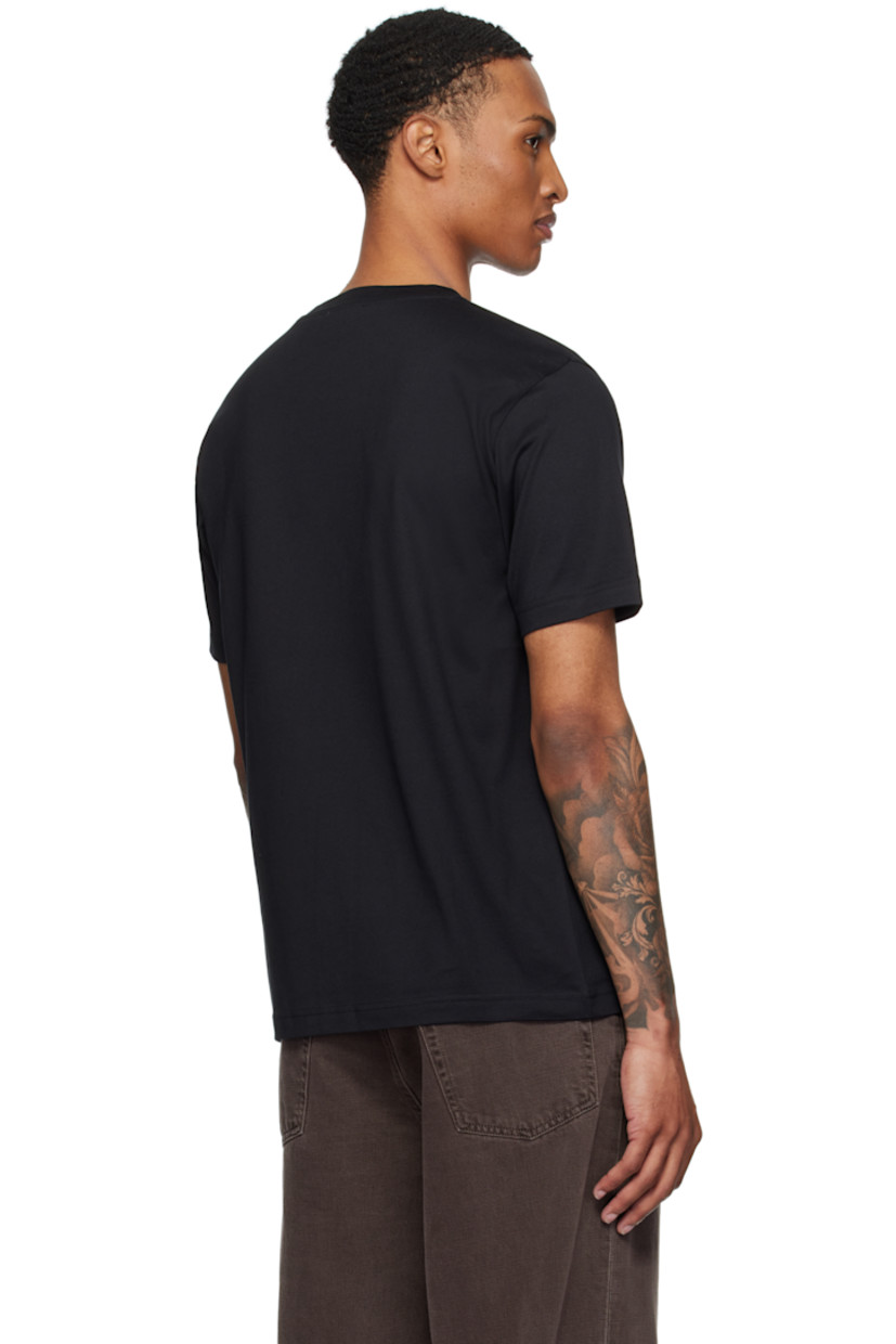 170 gsm organic cotton jersey T-shirt.

· Rib-knit crewneck
· Logo flag at side seam

Supplier color: Black