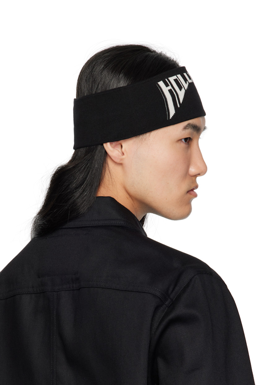 Rib-knit organic cotton headband. Jacquard text at face.

Supplier color: Black/Pearl