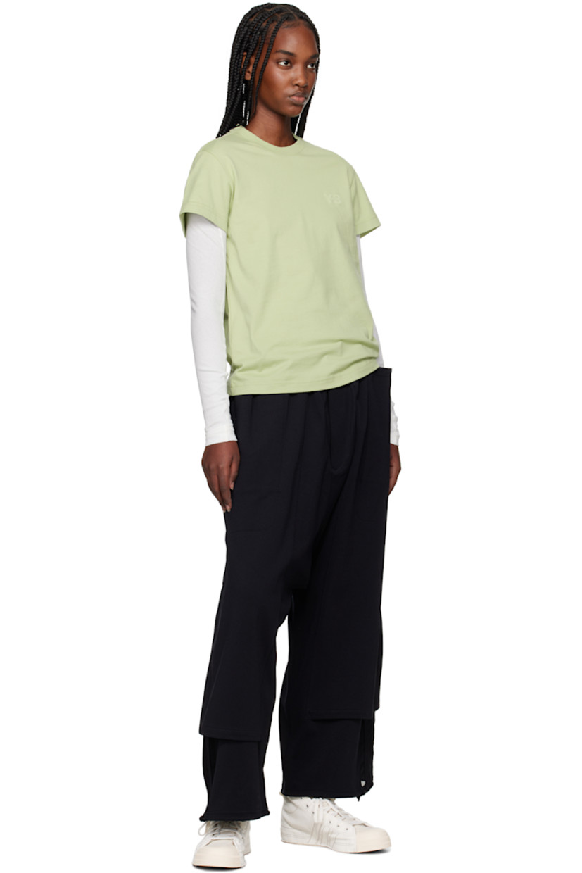 Cotton jersey T-shirt.

· Rib-knit crewneck
· Logo bonded at chest

Supplier color: Maglim