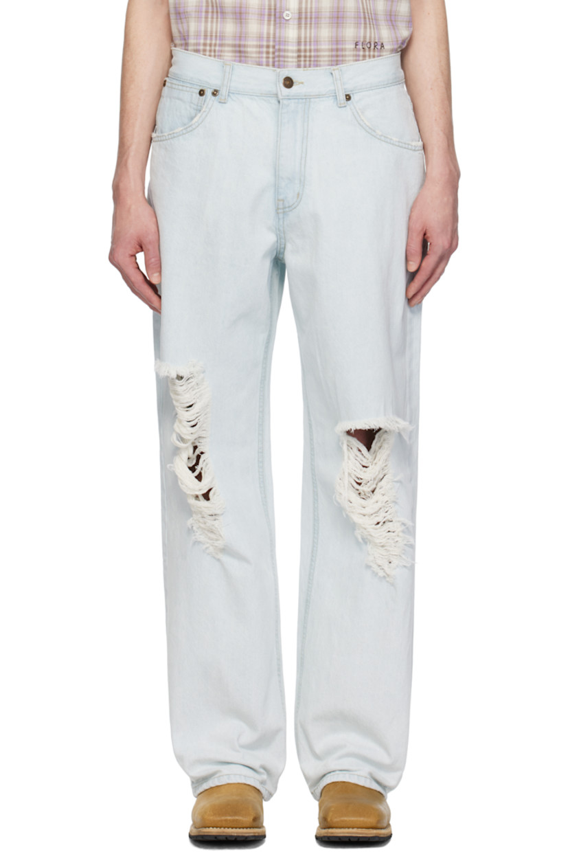 Non-stretch denim jeans. Fading and distressing throughout.

· Belt loops
· Five-pocket styling
· Zip-fly
· Logo patch at back waistband
· Contrast stitching in yellow

Supplier color: Light indigo