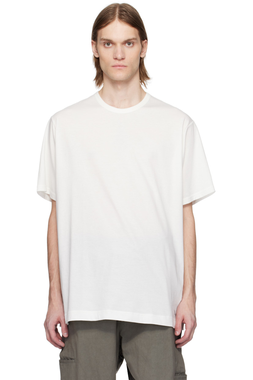 Cotton jersey T-shirt. 

· Rib-knit crewneck
· Logo printed at front hem
· Dropped shoulders

Supplier color: White