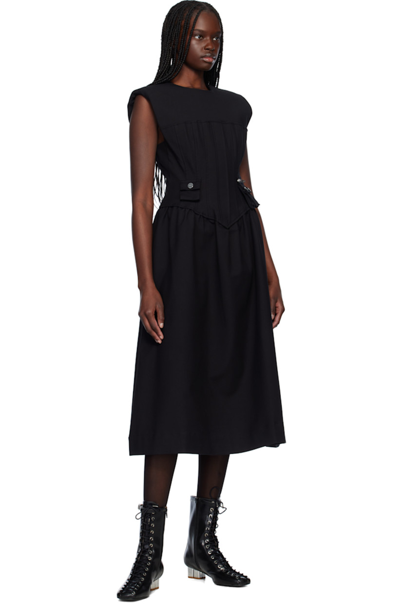Heavyweight plain-woven stretch organic cotton midi dress. 

· Round neck
· Princess seams at front
· Flap pocket and detachable flap pocket at waist
· Padded shoulders
· Zip closure and shirring at back
· Full logo-woven satin lining
· Logo-engraved silver-tone hardware

Supplier color: Black