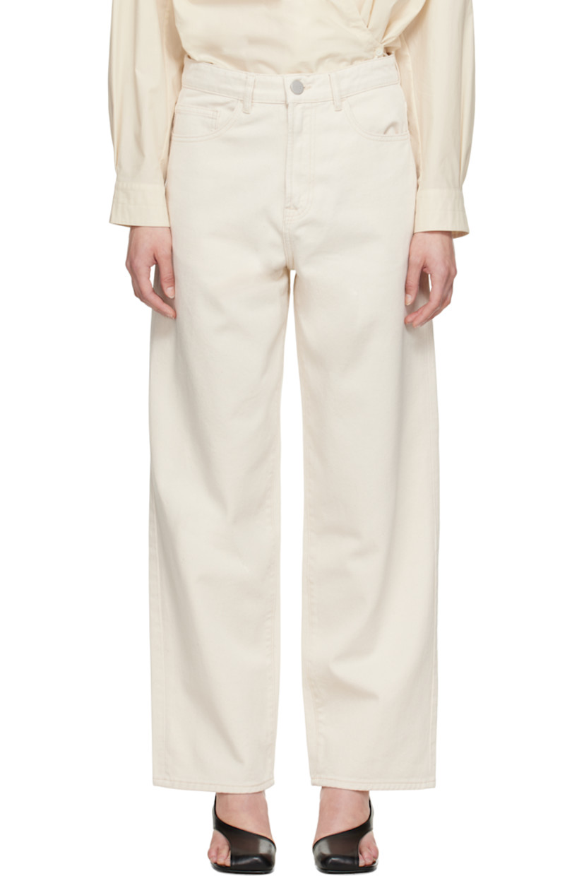 Loose-fit and wide-leg non-stretch denim jeans.

· Low-rise
· Belt loops
· Five-pocket styling
· Zip fly
· Logo-engraved silver-tone hardware

Supplier color: Ecru