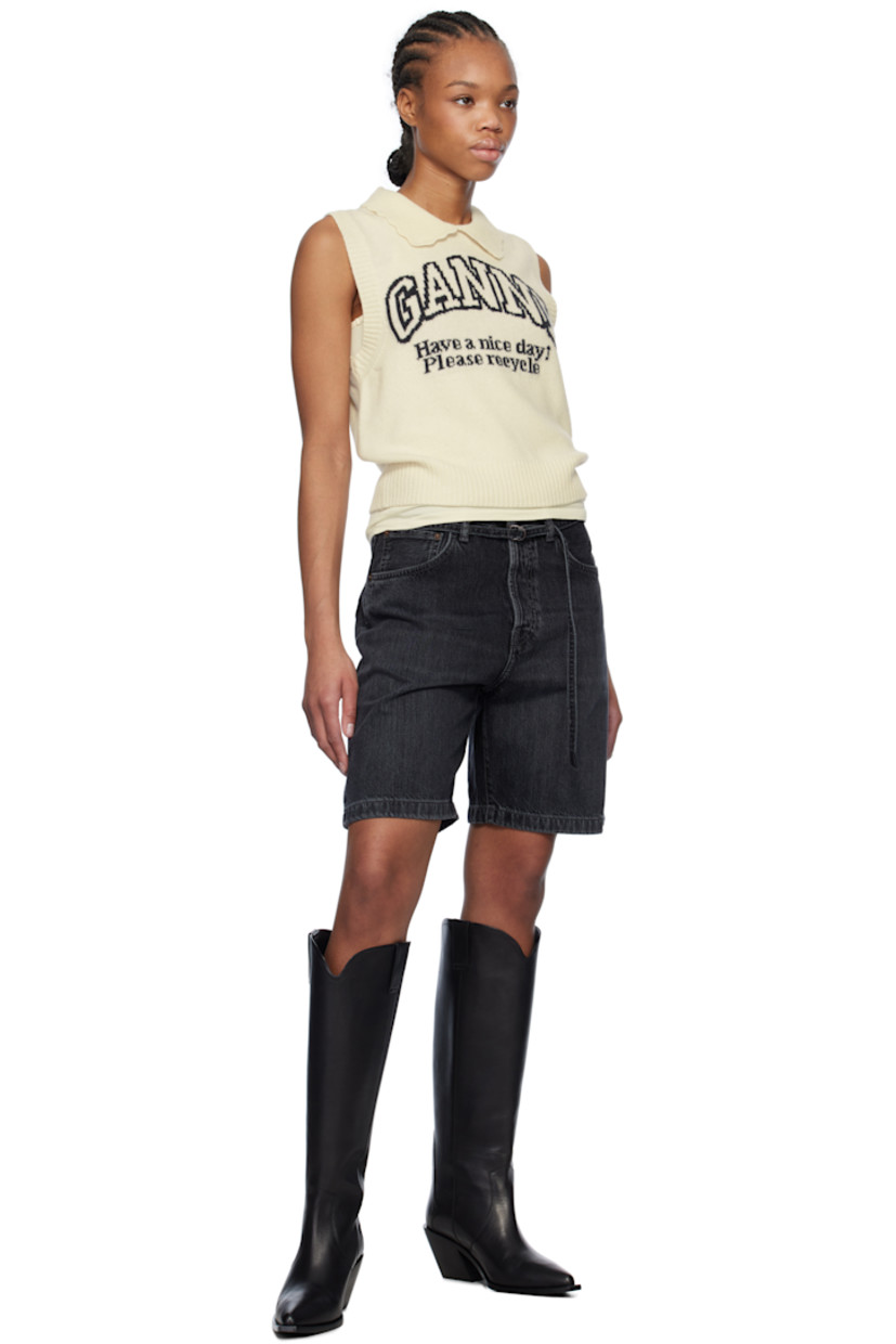 Knit wool- and recycled wool-blend vest. 

· Rib-knit spread collar, hem, and armscyes
· Scalloped edge at collar
· Jacquard logo and text at front

Supplier color: Egret