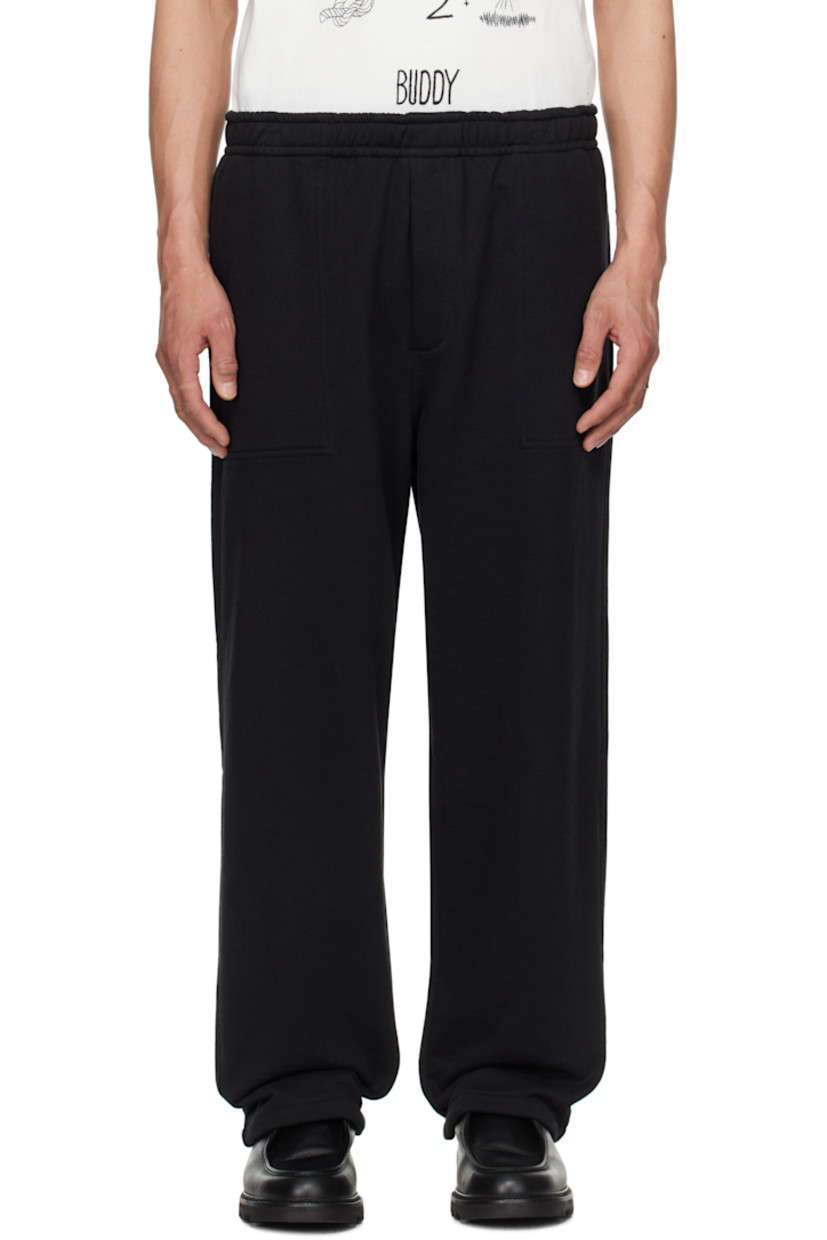 Heavyweight French terry sweatpants. 

· Concealed drawstring at elasticized waistband 
· Three-pocket styling 
· Zip fly 
· Logo embroidered at front 

This item is part of a limited run of 60. 

Supplier color: Black