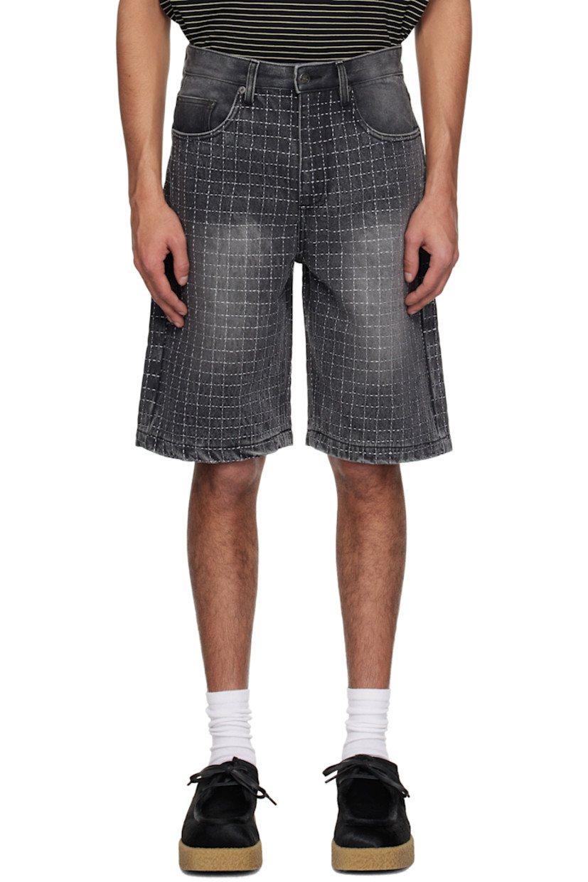 Non-stretch denim shorts. Fading and embroidered detailing throughout.

· Belt loops
· Five-pocket styling
· Zip fly
· Leather logo patch at back waistband
· Logo-engraved gunmetal-tone hardware

Supplier color: Black