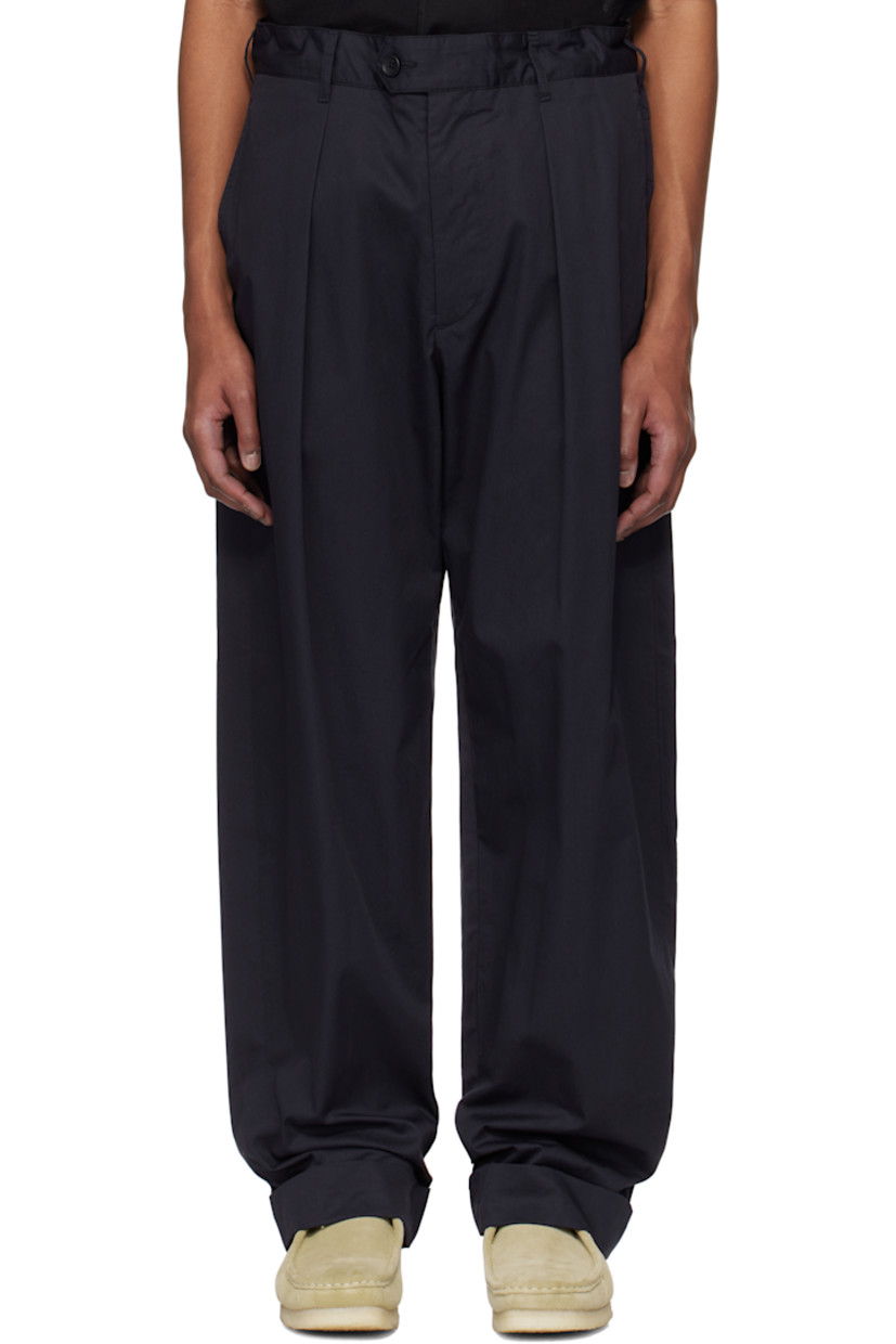 Cotton twill trousers.

· Belt loops
· Concealed drawstring at waistband
· Four-pocket styling
· Zip fly
· Pleats at front
· Rolled cuffs

Supplier color: Dk. navy
