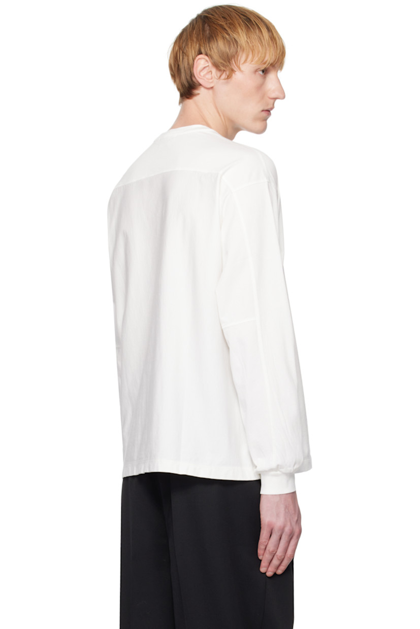 36-gauge recycled organic cotton jersey T-shirt.

· Rib-knit crewneck and cuffs
· Dropped shoulders

Supplier color: White