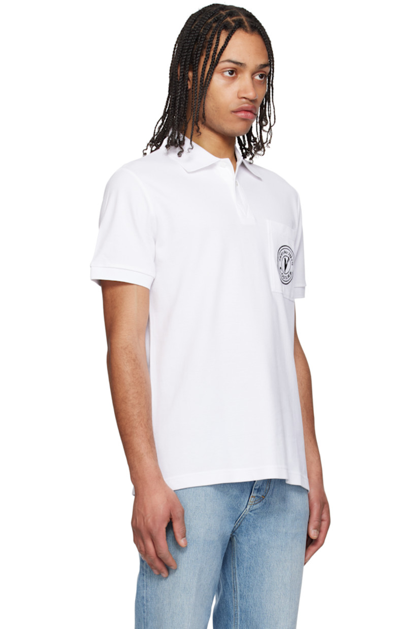 Cotton piqué polo.

· Rib-knit spread collar and cuffs
· Two-button placket
· Logo embroidered at patch pocket
· Vented side seams

Supplier color: White
