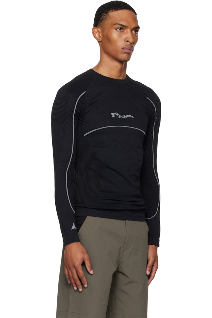 Stretch nylon piqué T-shirt.

· Rib-knit crewneck
· Jacquard logo at chest and cuff
· Jacquard stripes at front, sleeves, and back
· Honeycomb detailing at sleeves and back

Supplier color: Black
