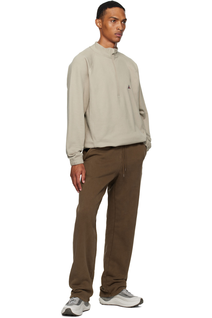 Low-top and lightweight ProWeave Jacquard sneakers. 

· Water-repellent
· Bonded trim throughout
· Logo printed at toe
· Lace-up closure
· Pull-loop at heel tab
· Padding at interior heel
· Reinforced heel counter
· Foam rubber midsole
· Vibram® Ecostep and Traction Lugs crêpe-rubber sole

Supplier color: Taupe