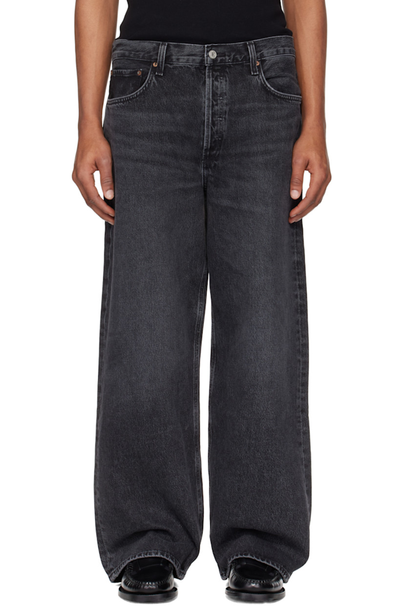 Non-stretch regenerative cotton denim jeans. Fading, whiskering, and subtle distressing throughout.

· Low-rise
· Belt loops
· Five-pocket styling
· Button-fly
· Logo-engraved silver- and bronze-tone hardware

Supplier color: Paradox
