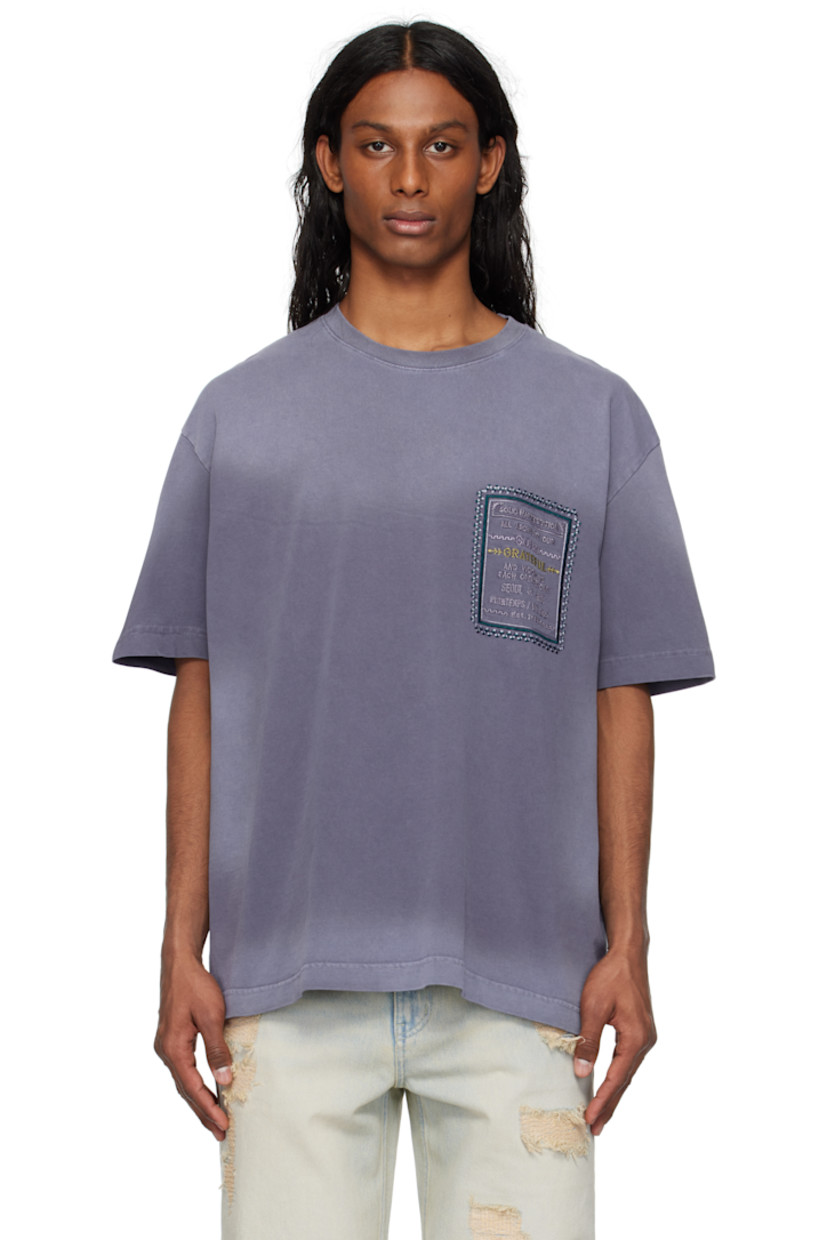 Cotton jersey T-shirt. Fading throughout.

· Rib-knit crewneck
· Logo and text embroidered at chest and back collar
· Dropped shoulders

Supplier color: Violet