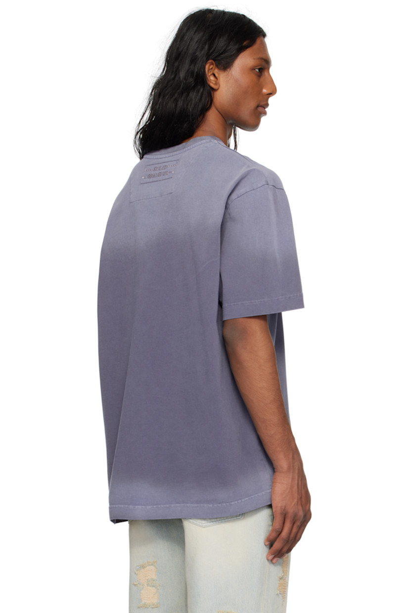 Cotton jersey T-shirt. Fading throughout.

· Rib-knit crewneck
· Logo and text embroidered at chest and back collar
· Dropped shoulders

Supplier color: Violet