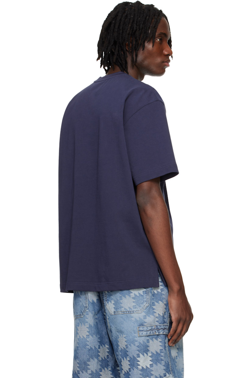 Cotton jersey T-shirt. 

· Rib-knit crewneck 
· Logo embroidered at chest 
· Vented side seams 

Supplier color: Navy