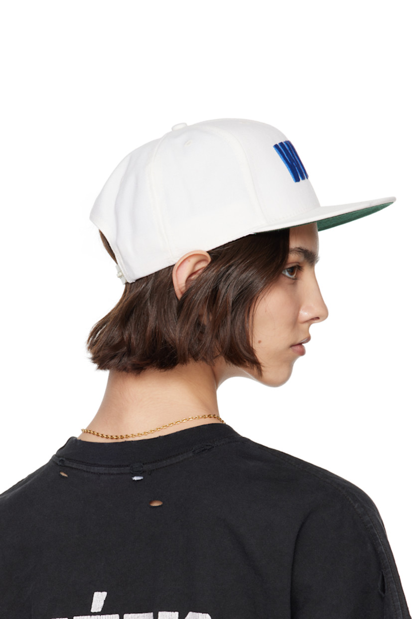 Acrylic- and wool-blend twill cap in white.

· Embroidered eyelets at crown
· Logo embroidered at face and side
· Flat brim
· Snapback fastening
· Twill browband

Supplier color: White