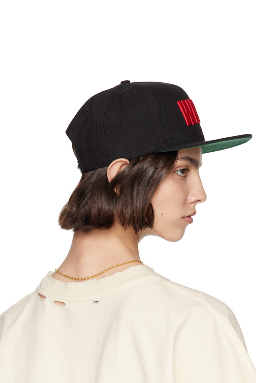 Acrylic- and wool-blend twill cap in black.

· Embroidered eyelets at crown
· Logo embroidered at face and side
· Flat brim
· Snapback fastening
· Twill browband

Supplier color: Black