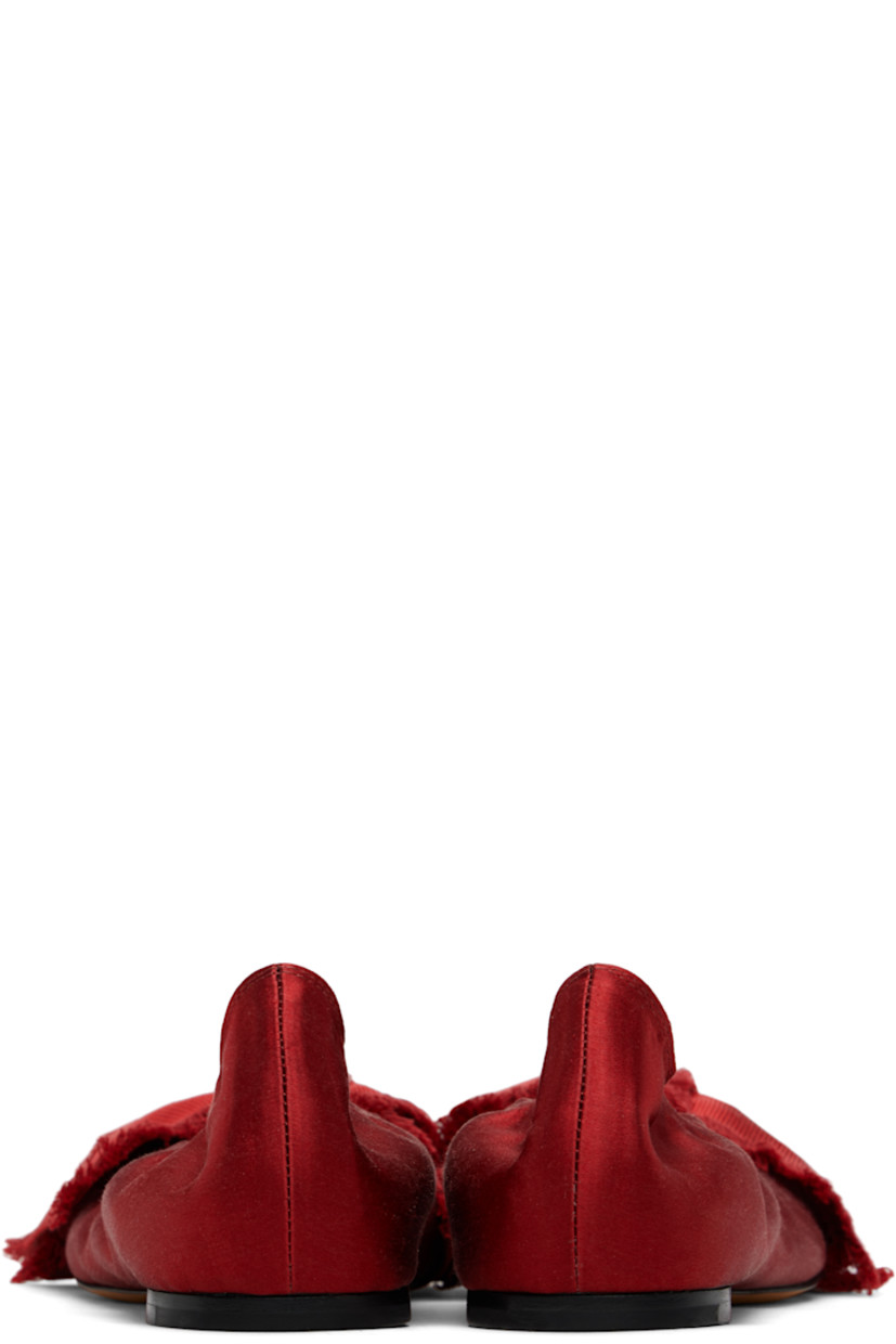 Satin ballerina flats in red.

· Ribbon bow with frayed edges at vamp
· Elasticized collar
· Grained leather interior
· Leather heel with rubber injection
· Nubuck sole

Supplier color: Carmine red