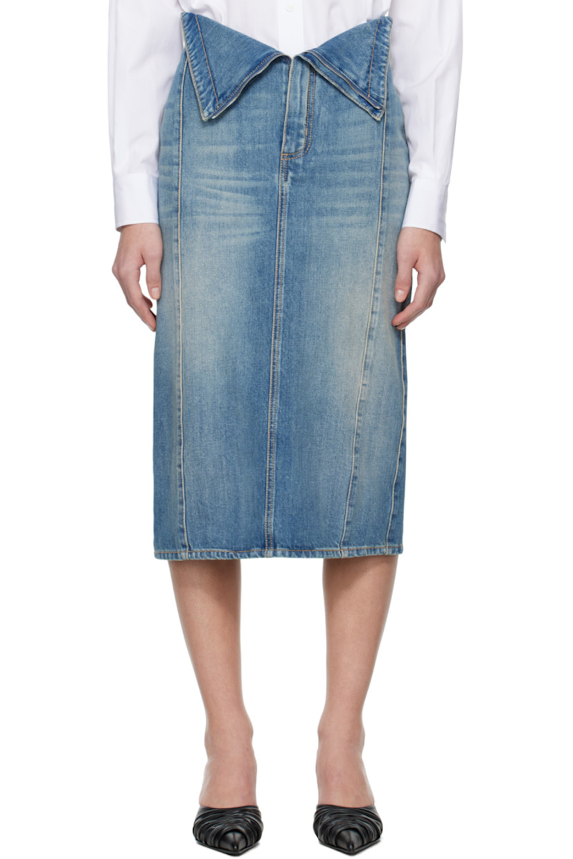 Non-stretch organic cotton denim midi skirt. Fading and whiskering throughout. 

· Stonewashed 
· High-rise 
· Foldover panel at waist
· Two-pocket styling
· Zip fly 
· Logo patch at back waistband
· Central vent at back hem
· Contrast stitching in tan

Supplier color: Stone washed