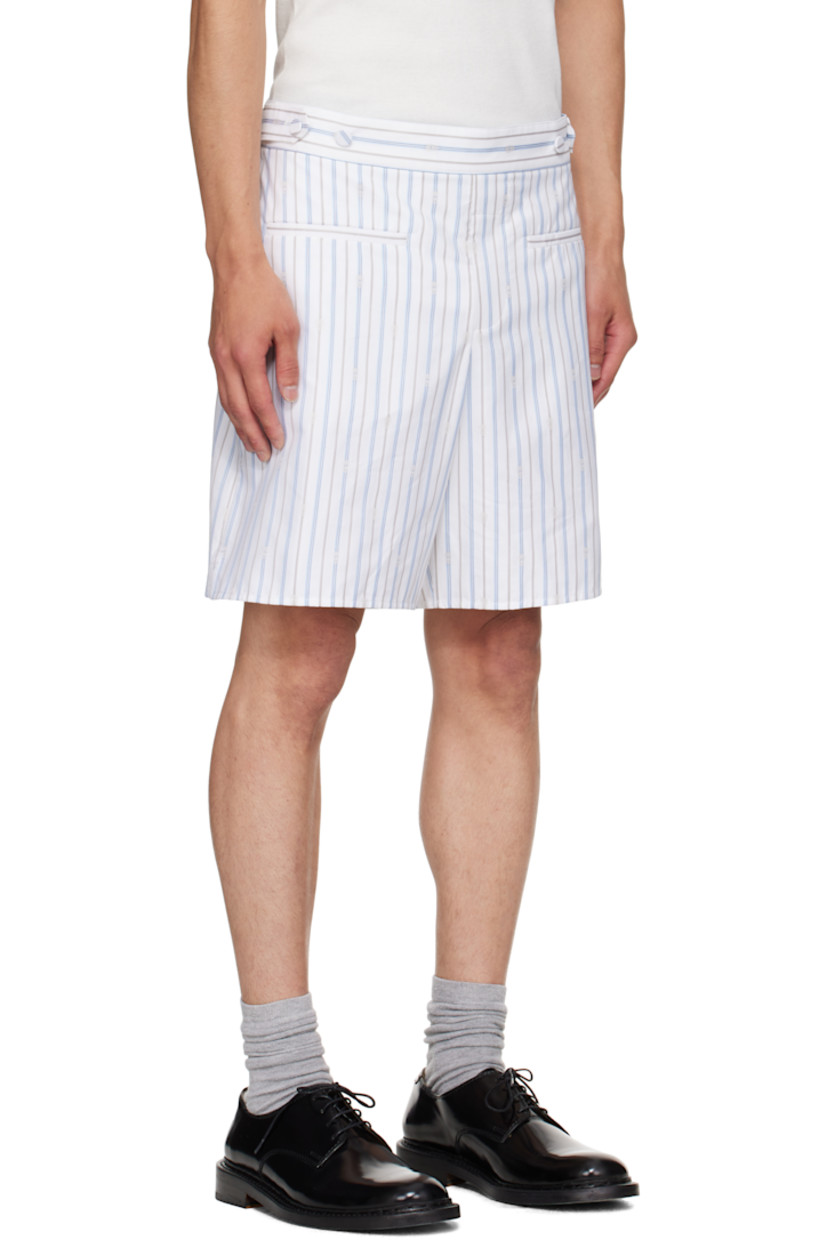 Cotton poplin shorts.

· Striped logo pattern throughout
· Adjustable button tabs at partially elasticized waistband
· Three-pocket styling
· Mock fly
· Vented outseams

Supplier color: White/Blue/Grey