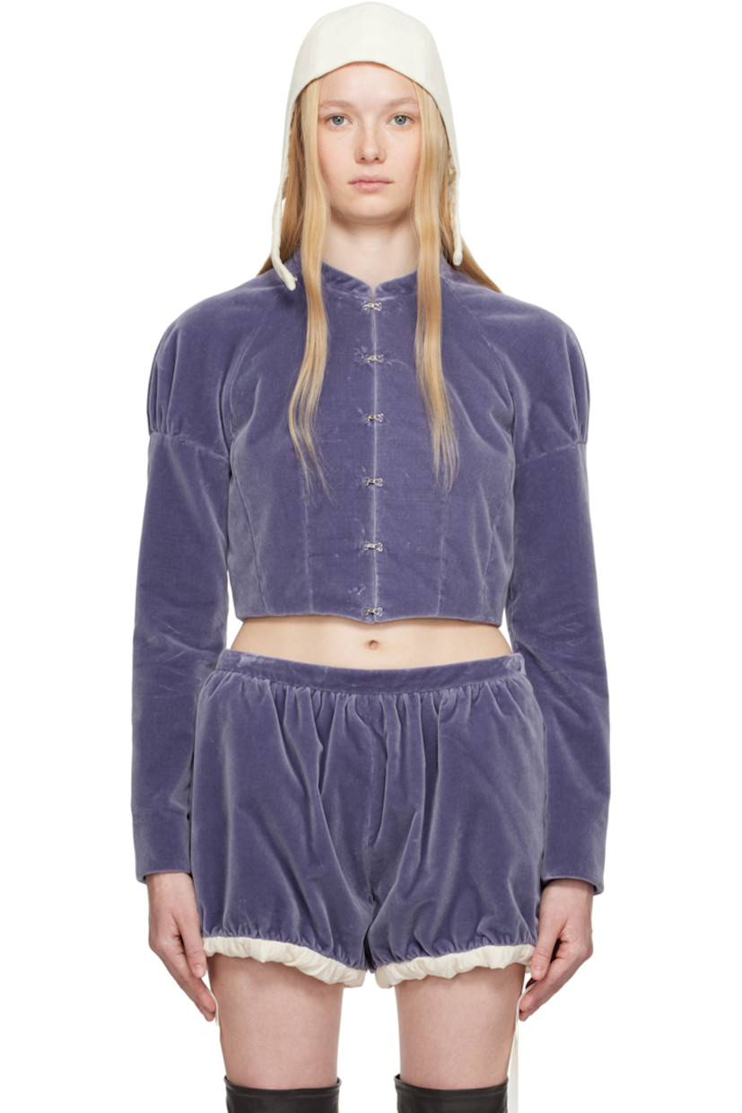 Cotton velvet jacket.

· Band collar
· Hook-eye closure
· Raglan sleeves
· Gathering at shoulders
· Full cotton poplin and silk satin lining

Supplier color: Periwinkle