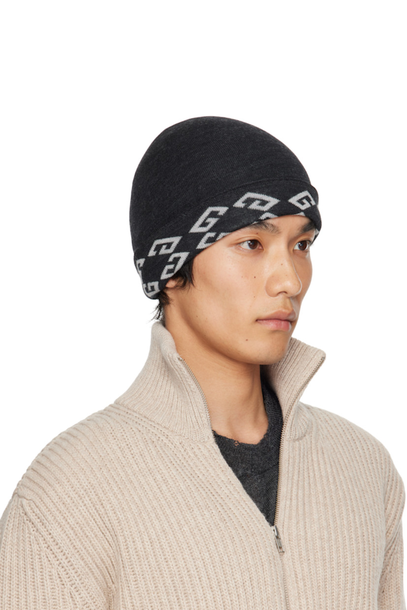 Reversible knit wool beanie. 

Reverse in gray knit wool. Jacquard logo pattern at face. 

· Jacquard logo at face 
· Rolled brim 

Supplier color: Charcoal/Light grey