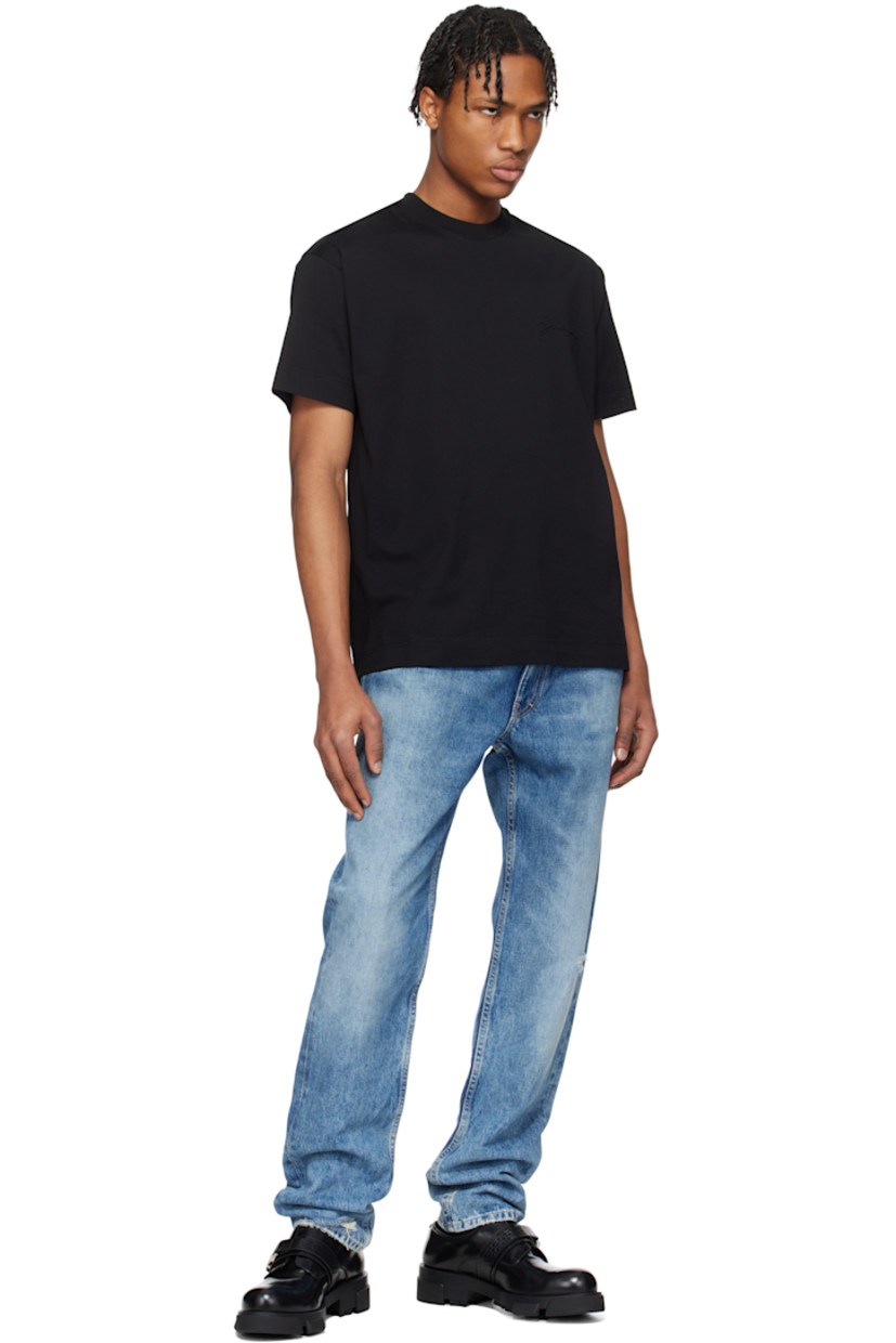 Cotton jersey T-shirt.

· Rib-knit crewneck
· Logo embroidered at chest

Supplier color: Black