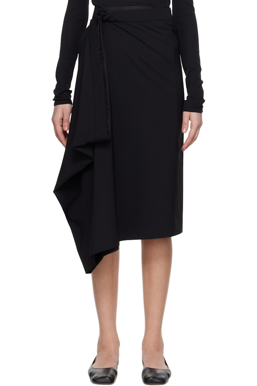 Stretch virgin wool-blend grain de poudre midi skirt.

· Wrap construction
· Single-pocket styling
· Button fastening at waistband
· Slit at back hem

Supplier color: Black