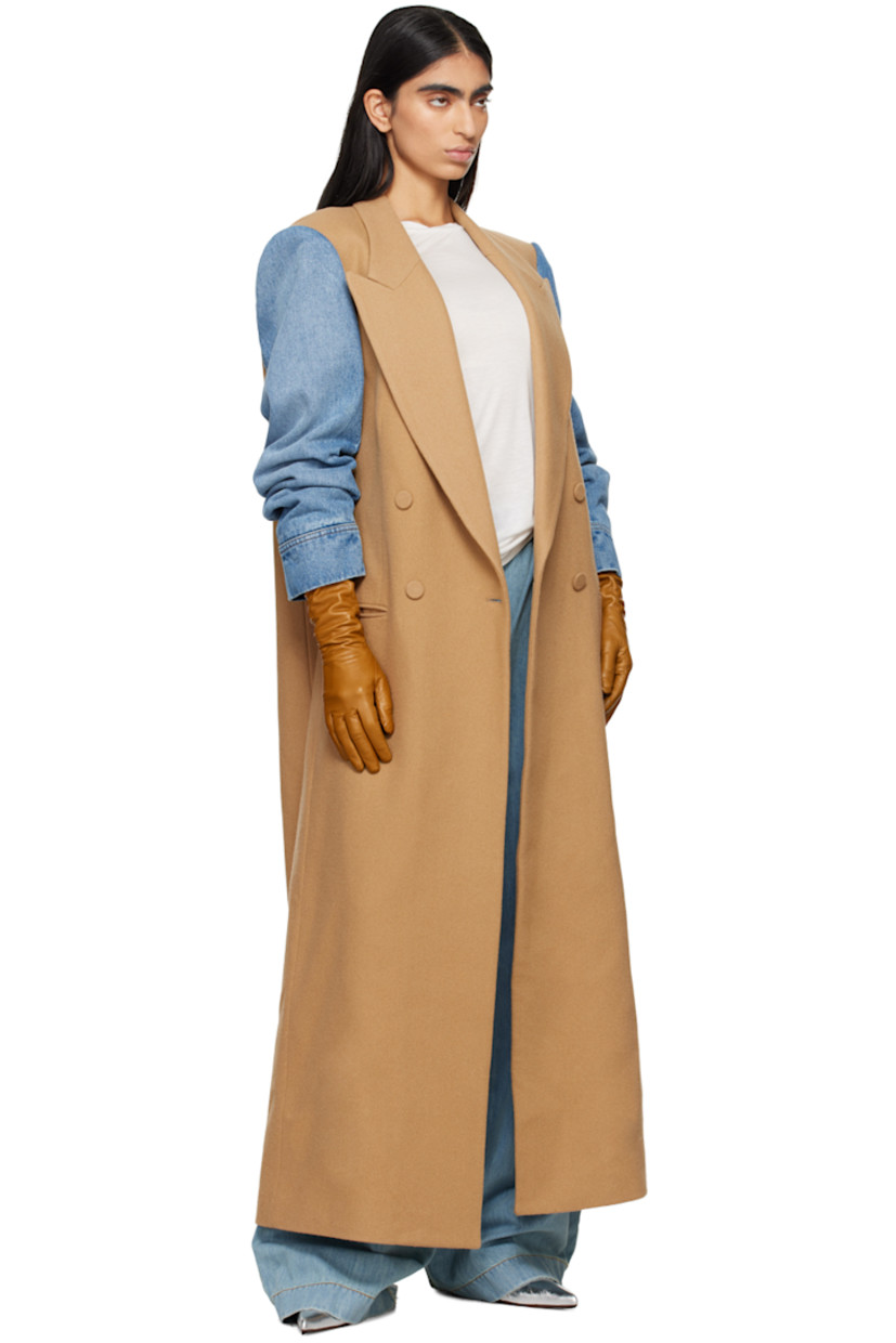 Nappa leather gloves in tan.

· Gathering and embossed logo at cuff
· Touchscreen compatible index finger
· Silk jersey lining

Supplier color: Cognac