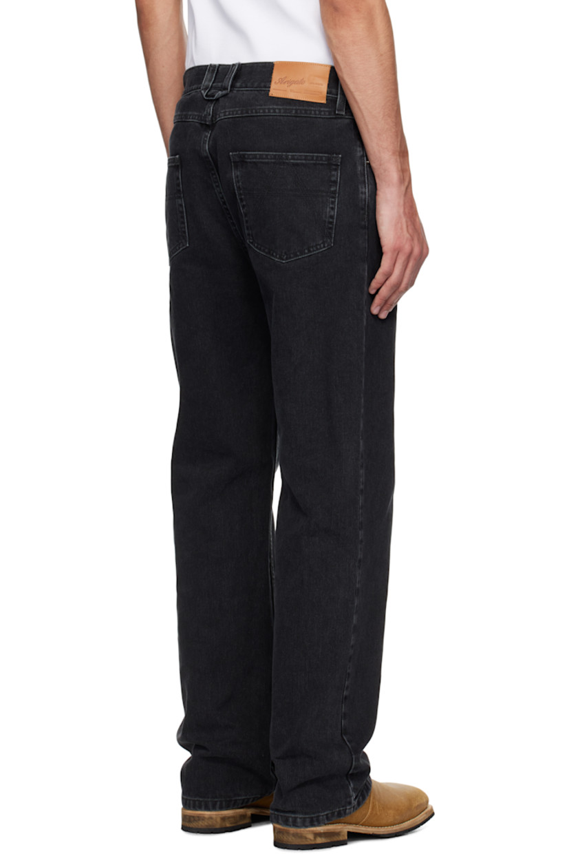 Straight-leg non-stretch denim jeans. 

· Belt loops
· Five-pocket styling
· Zip fly
· Leather logo patch at back waistband
· Topstitched logo at back pockets

Supplier color: Black