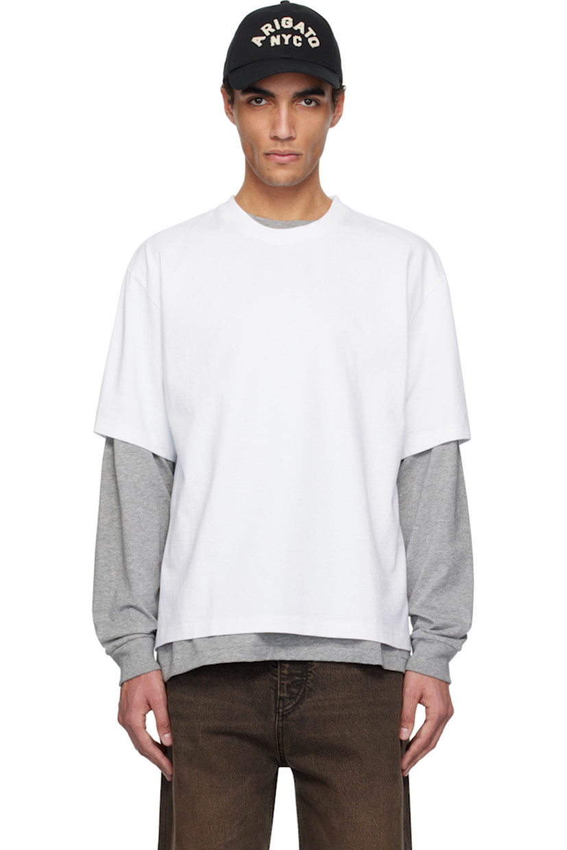 Organic cotton jersey T-shirt.

· Rib-knit crewneck
· Dropped shoulders
· Logo and text appliqués at back

Supplier color: White
